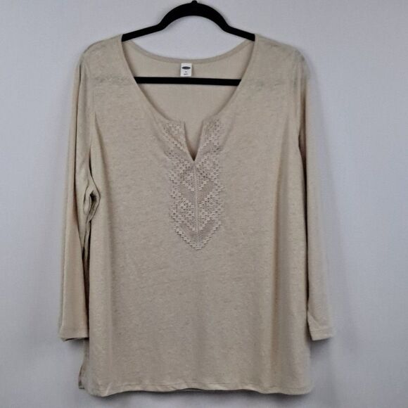 Old Navy Ladies Split Neck Top NWT - Picture 1 of 11